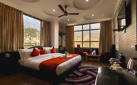 Hotel Holiday Hill Dharamshala